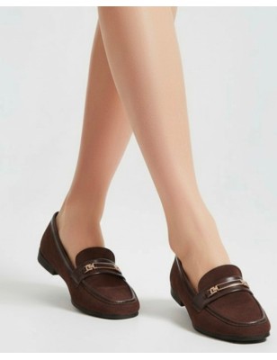 Mocassins en daim chocolat  avec détail doré