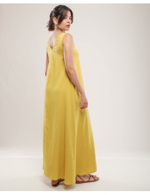 Robe longue col V sans manches – Élégance Naturelle