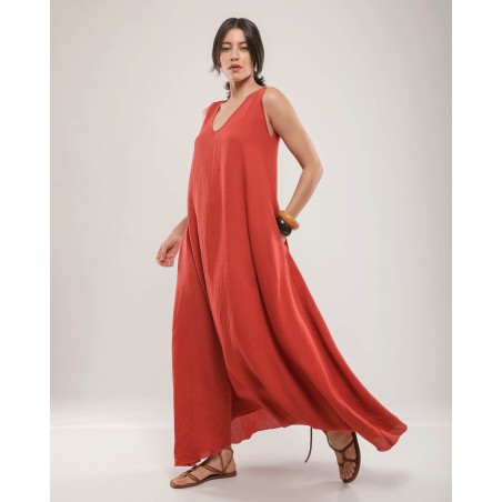 Robe longue col V sans manches – Élégance Naturelle