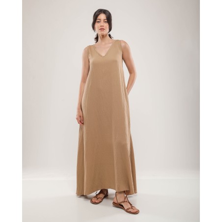 Robe longue col V sans manches – Élégance Naturelle