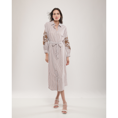 Robe chemise brodée