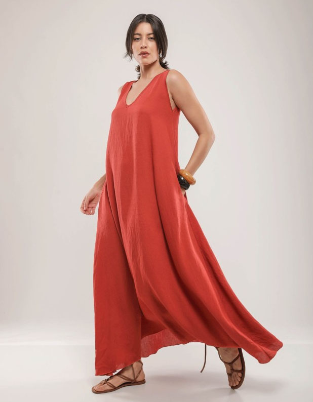robe-longue-sans-manche.jpg