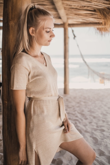Le Lin dans le Prêt-à-Porter Femme : Tendance Incontournable de 2025