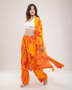 Kimono Femme en Tissu : Élégance, Confort et Tendance 2025